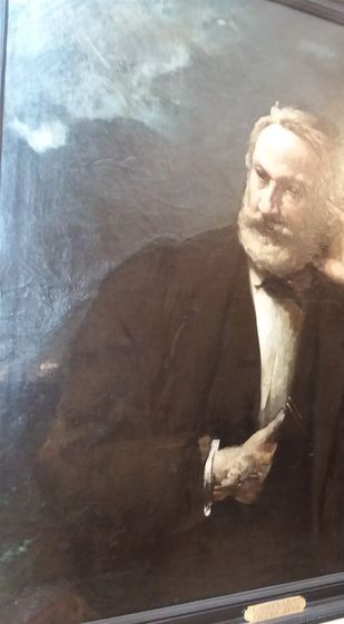 Unfortunately, this is the last photo I took inside Victor Hugo Museum. This is a portrait of him in his later years. He seems to have been a very regal man at this time.