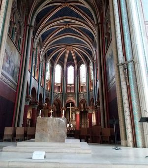 Interior shot of Saint Germain des Prés.