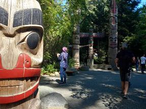 This is the path on the way to Capilano Suspension Bridge.